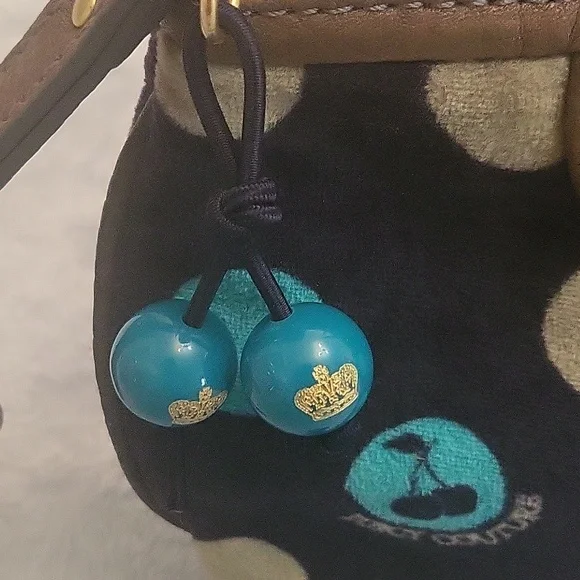 Juicy Couture Wristlet - Picture 3 of 10